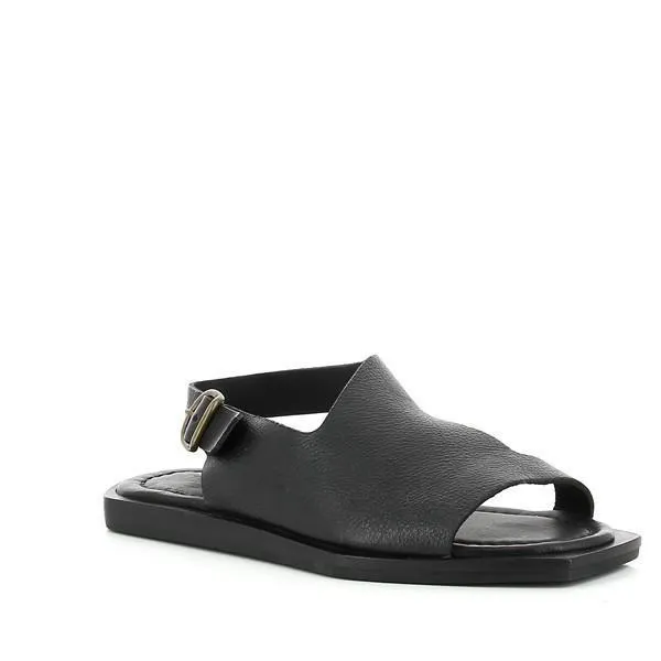 Forte S184254 Black Slingback Sandals