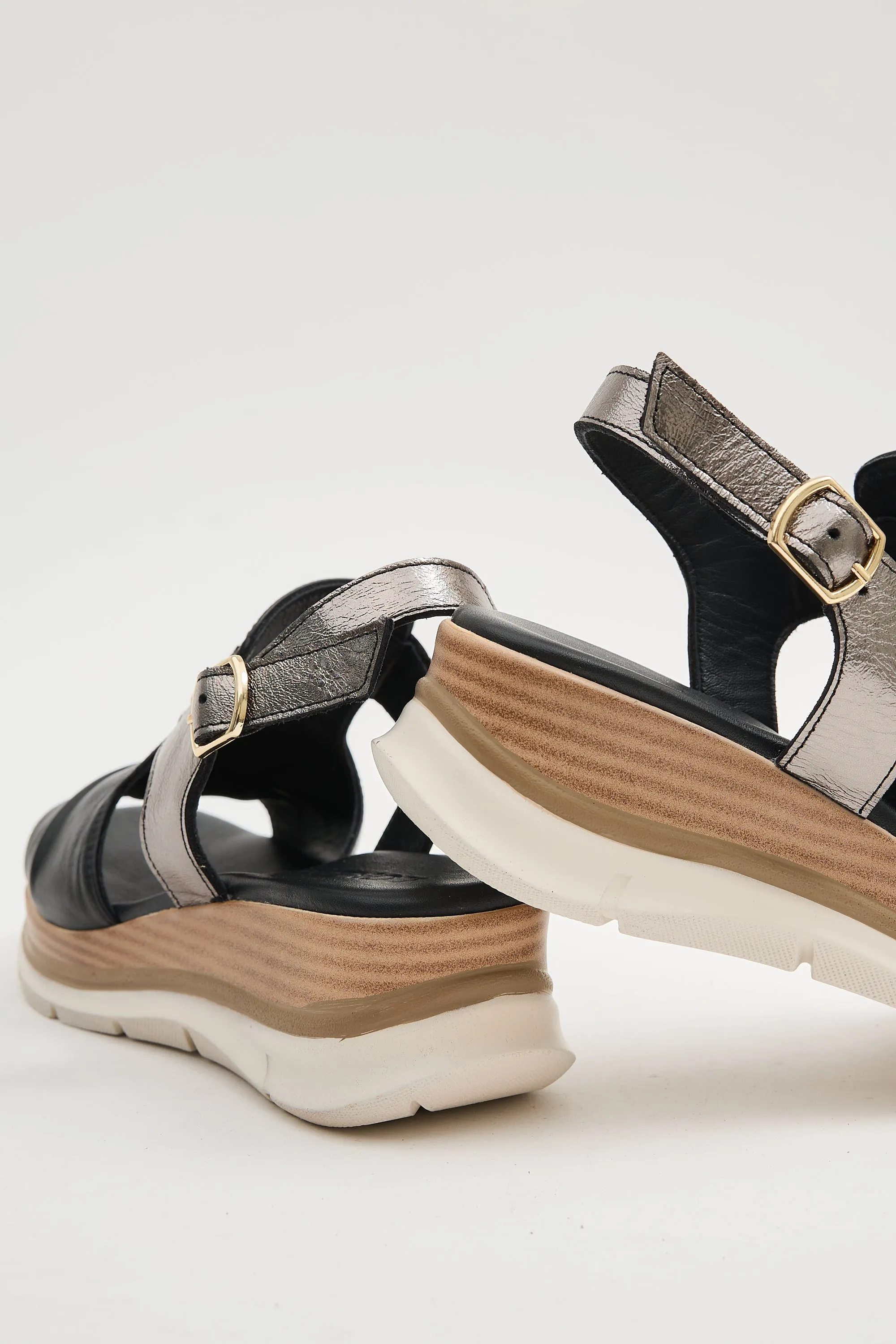 Ines Bronze