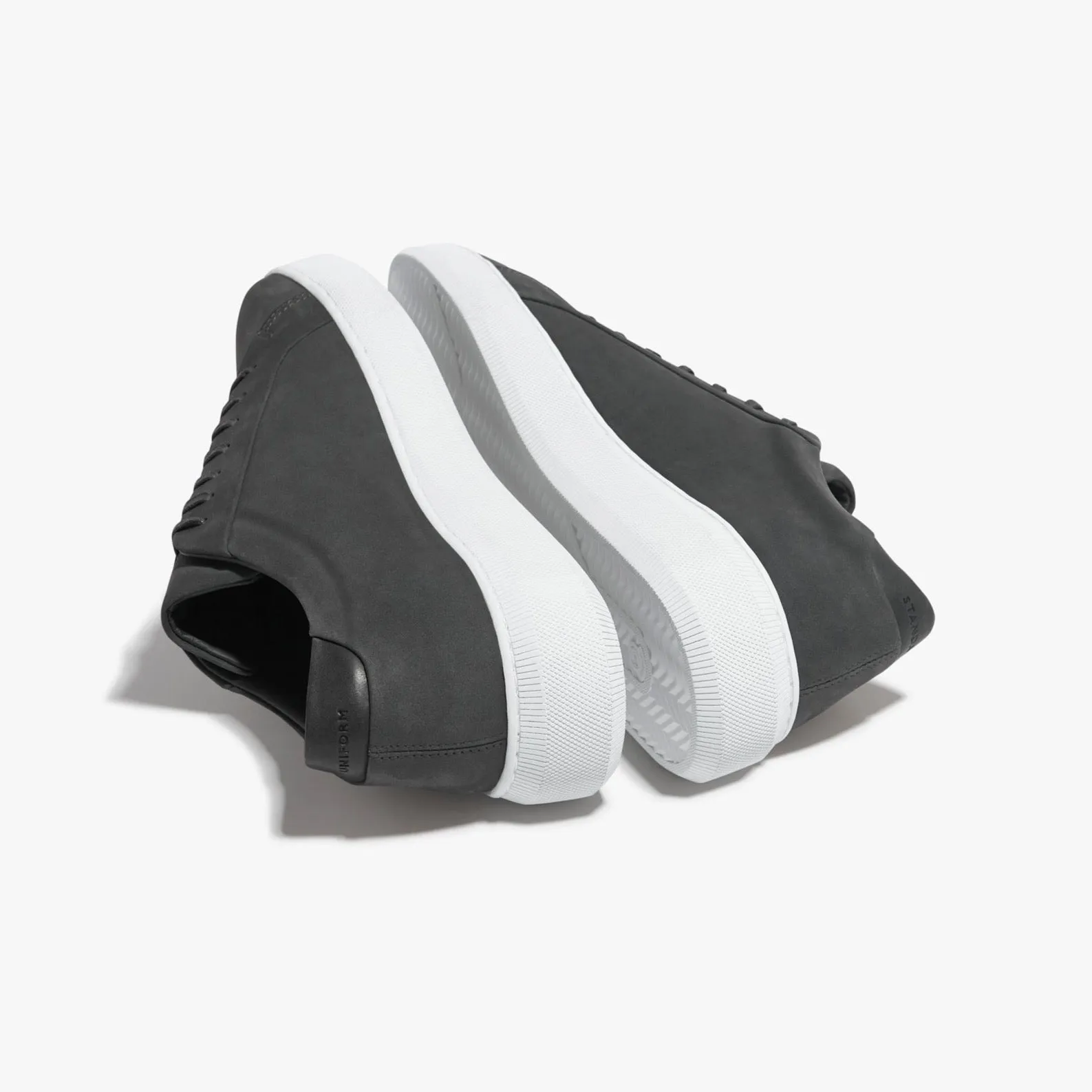 Series 8 Double Iron Nubuck Mens