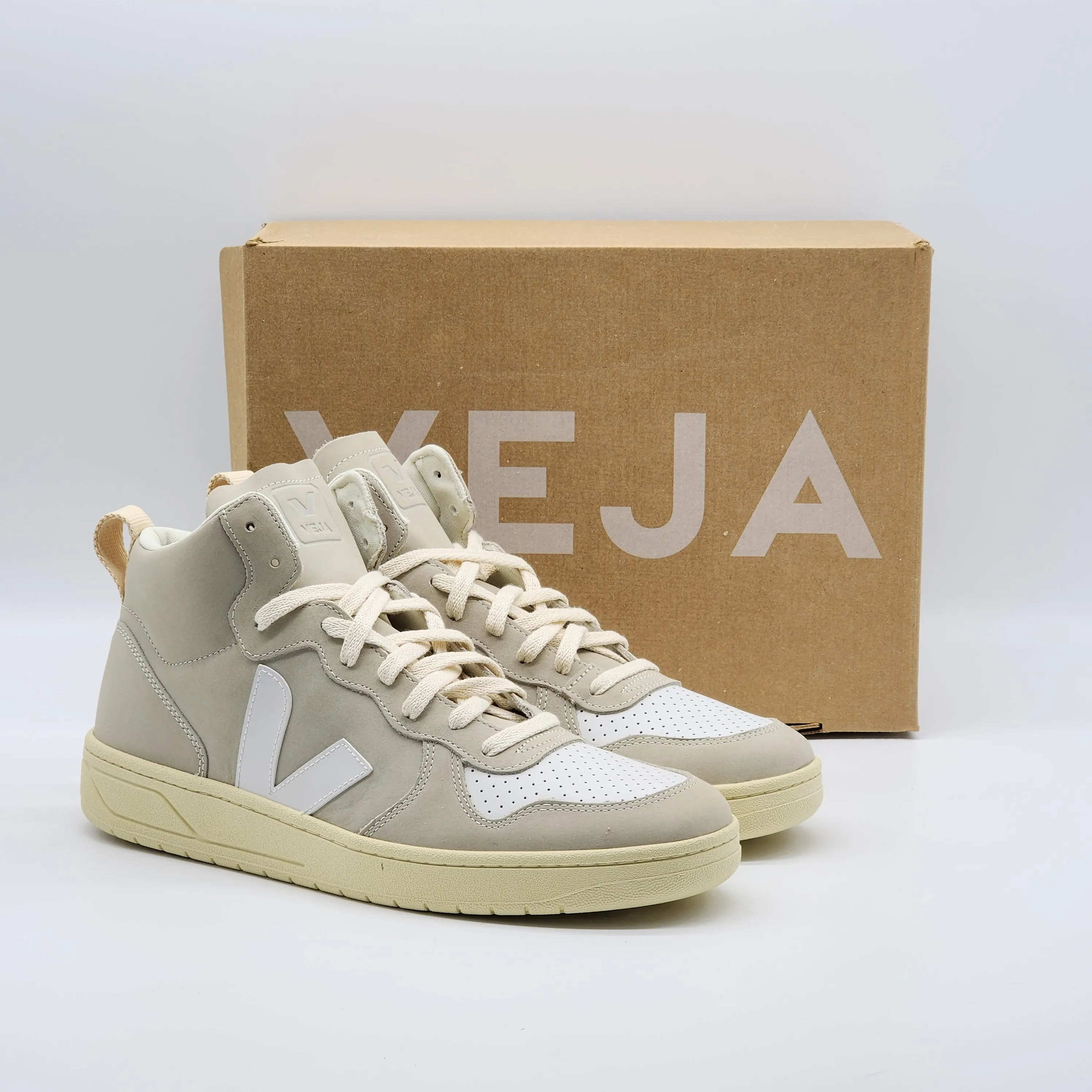 Veja V-15 Leather Sneakers 45
